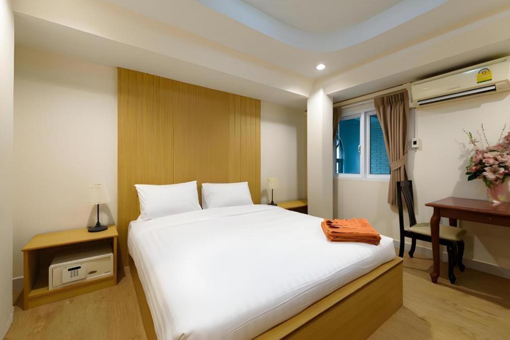 P.72 Hotel Pattaya Eksteriør billede
