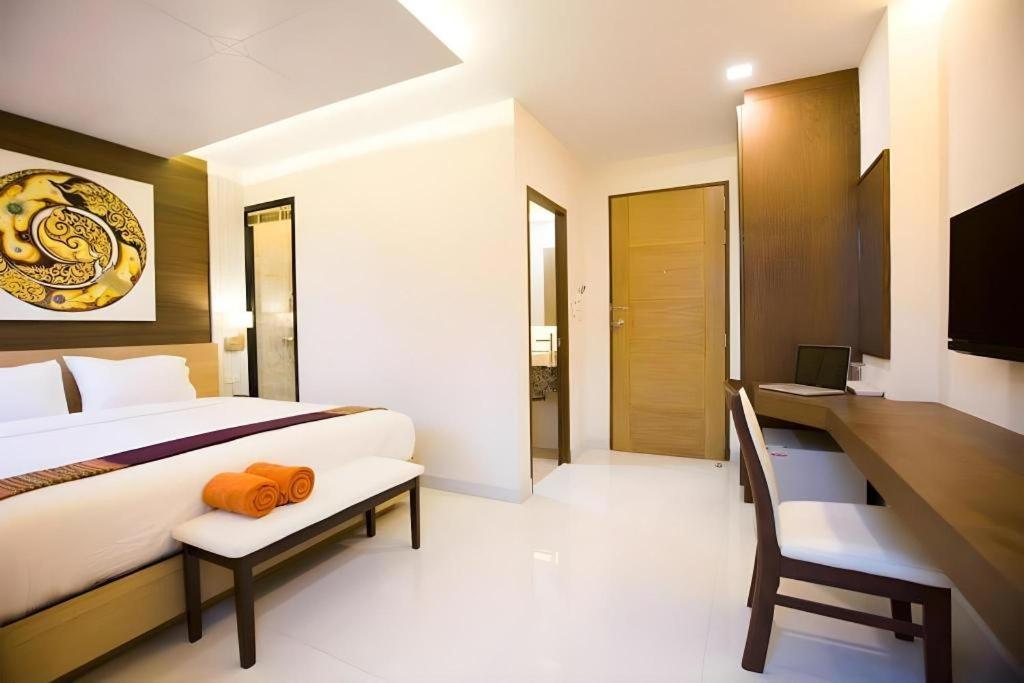 P.72 Hotel Pattaya Eksteriør billede