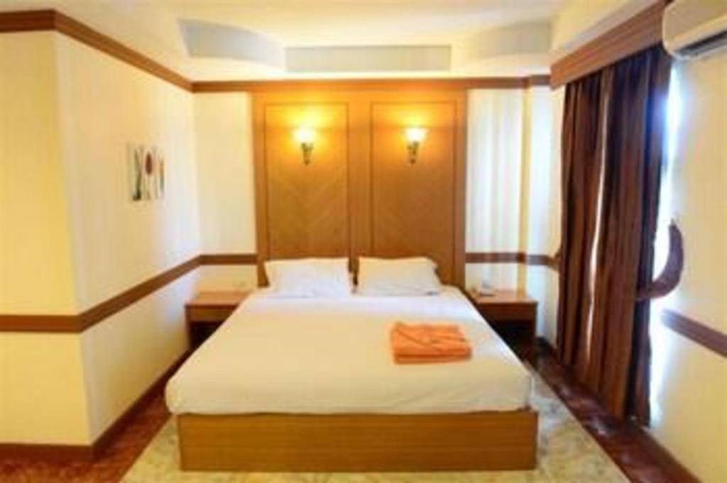 P.72 Hotel Pattaya Eksteriør billede
